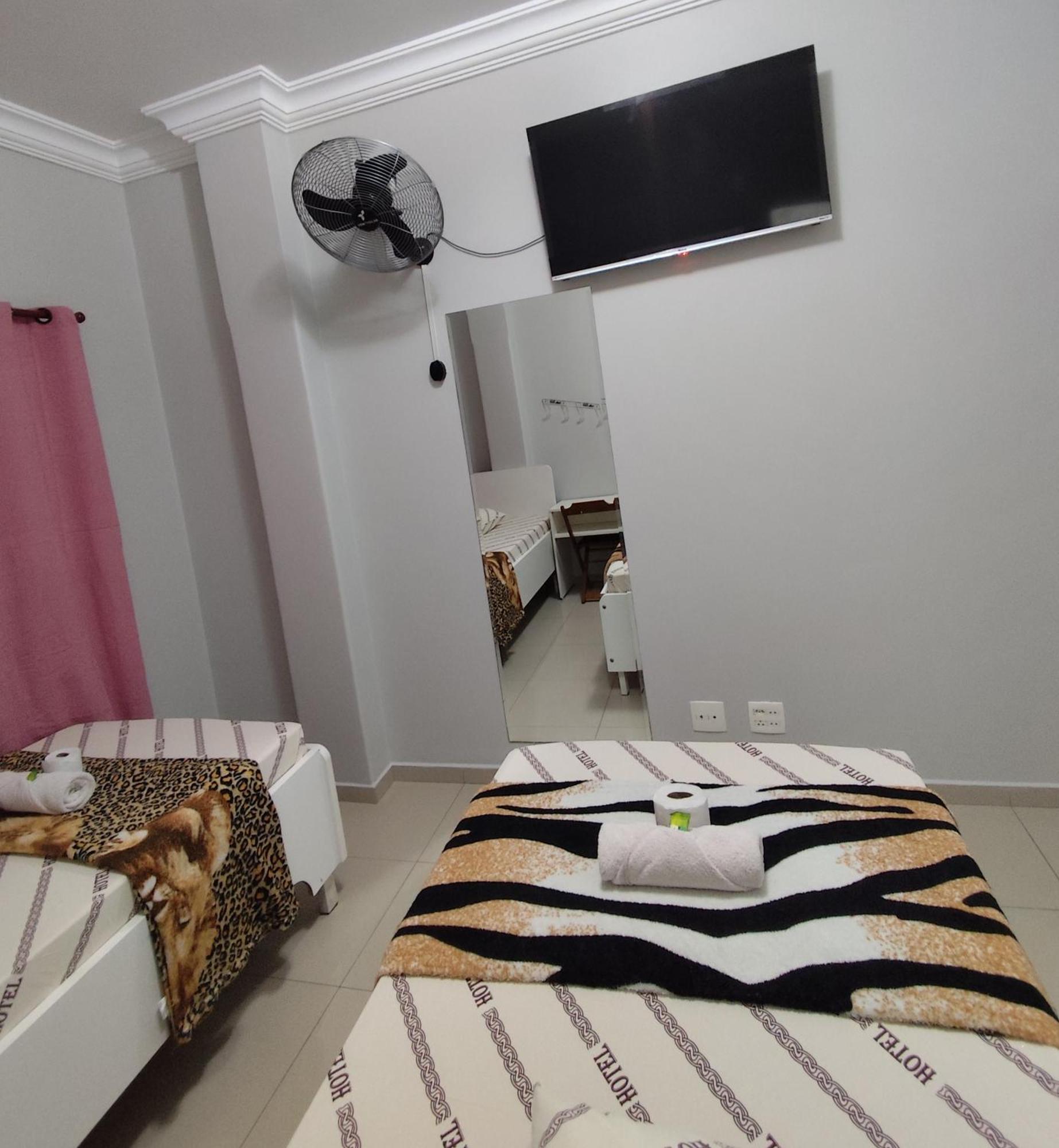 Hotel Amanhecer N903- Feirinha Da Madrugada-Bras Сао Паоло Екстериор снимка