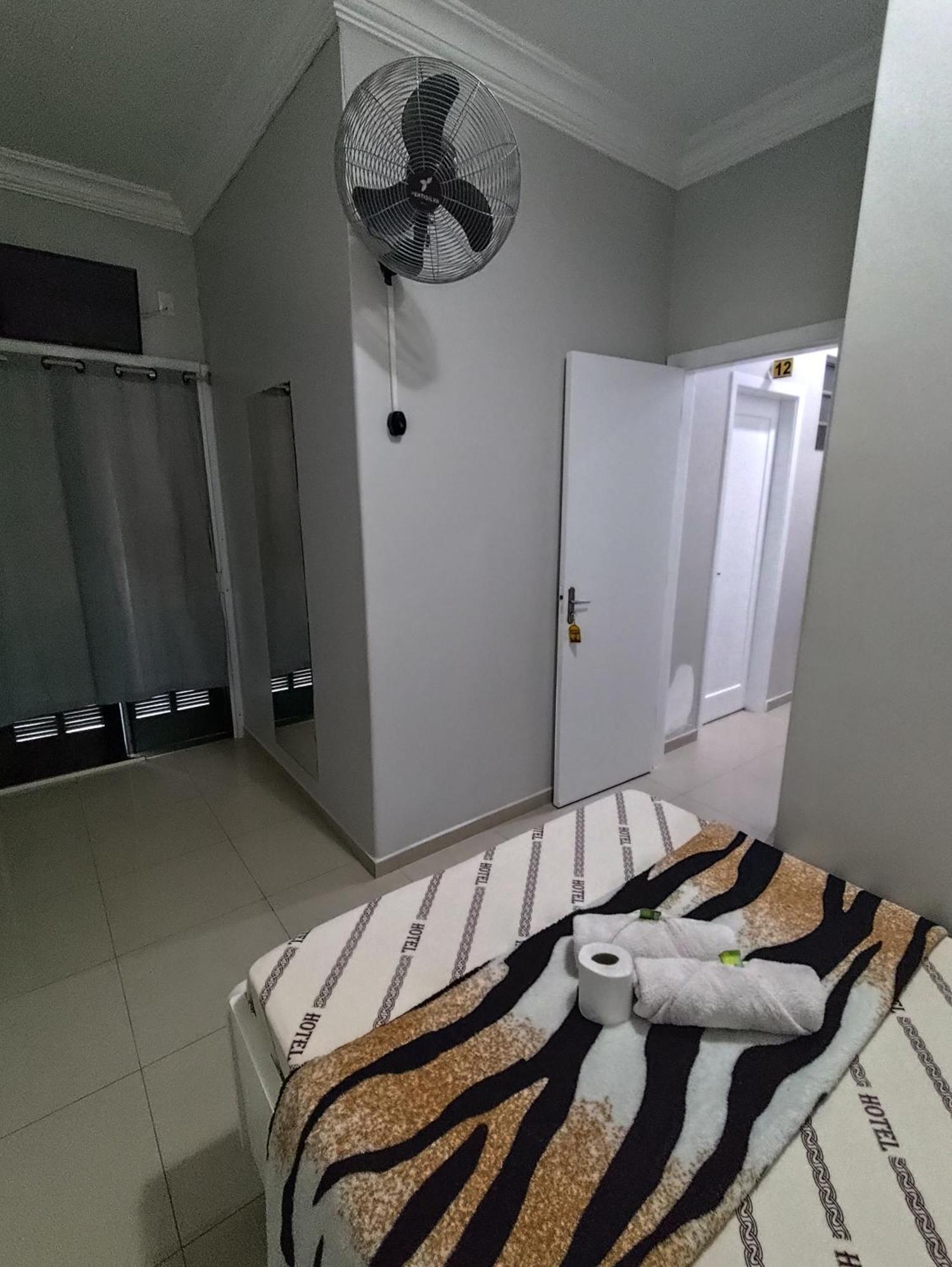 Hotel Amanhecer N903- Feirinha Da Madrugada-Bras Сао Паоло Екстериор снимка
